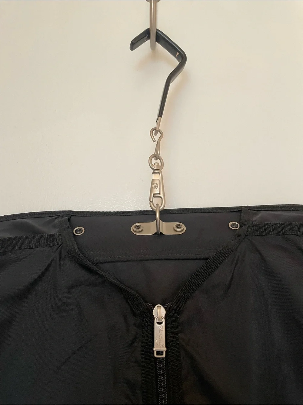 Men's Black Travel Garment Bag – Protective Suit Carrier